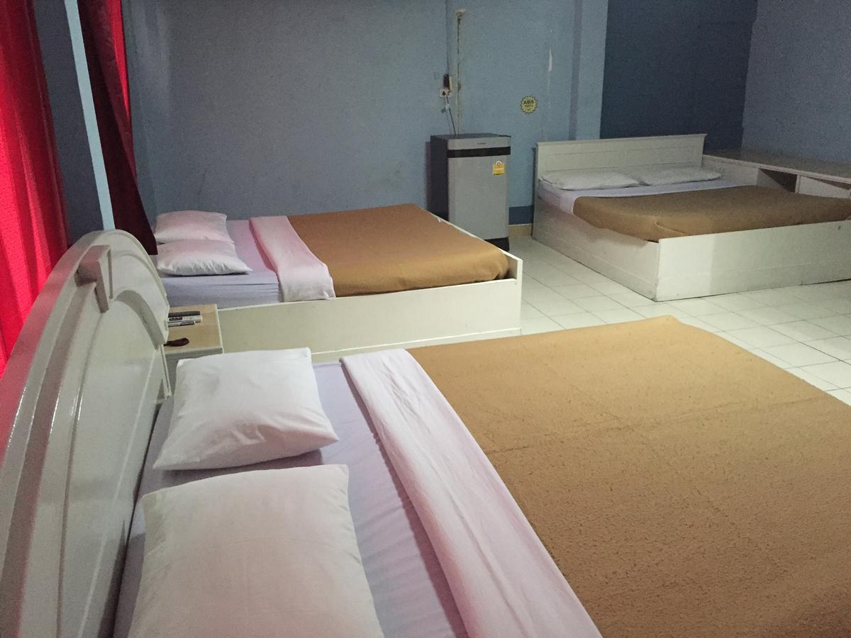 Paradise House Bangkok Ngoại thất bức ảnh