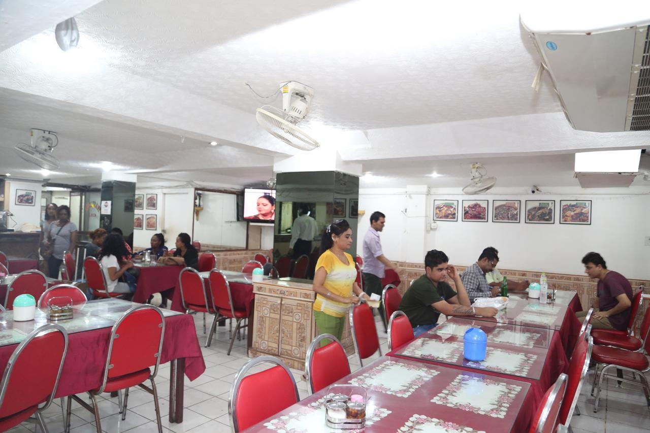 Paradise House Bangkok Ngoại thất bức ảnh