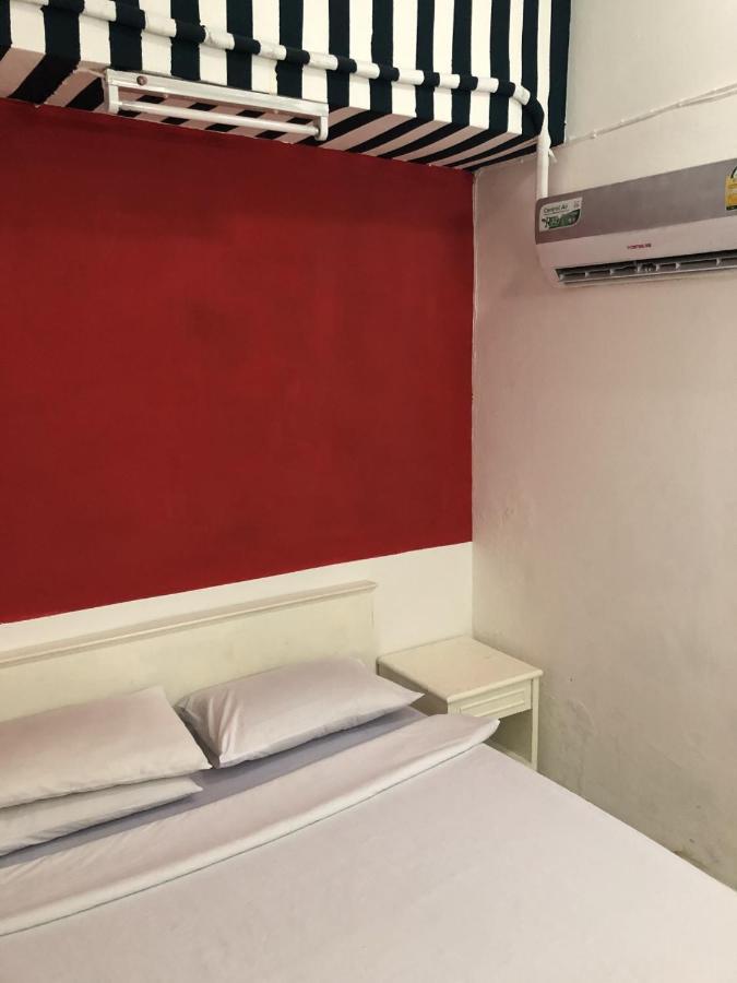 Paradise House Bangkok Ngoại thất bức ảnh